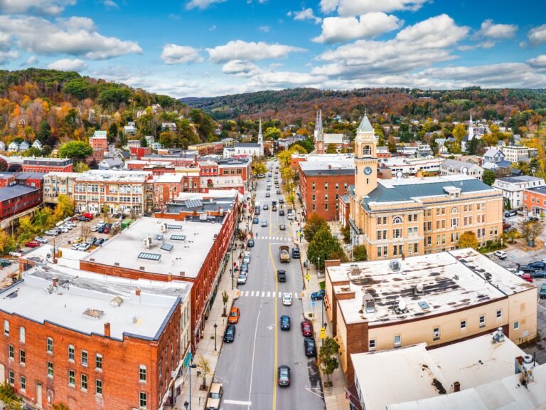 The states where students are most and least likely to leave home for college, ranked