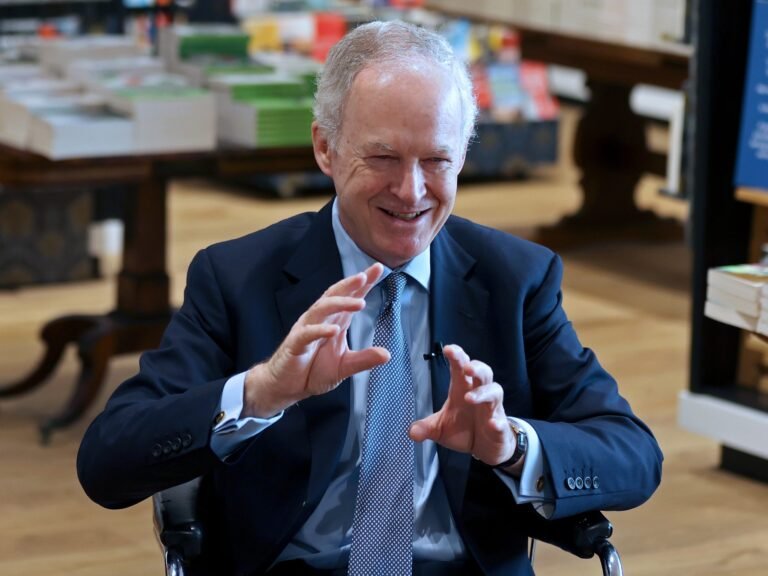 Barnes & Noble has staged an unlikely comeback. CEO James Daunt shared 4 key lessons from its turnaround.