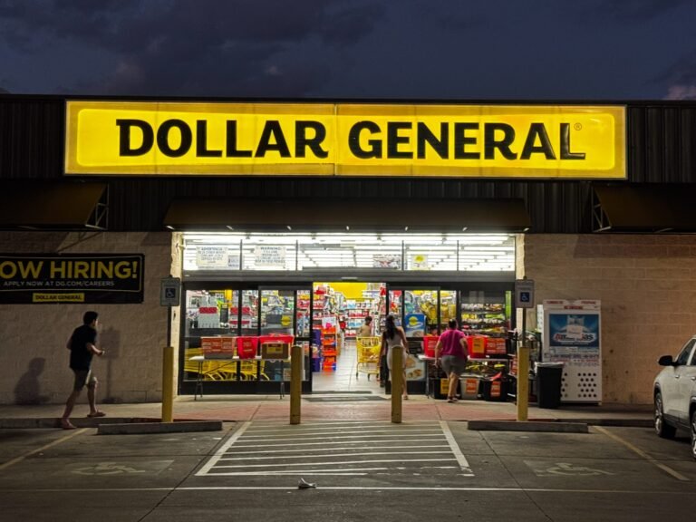 Dollar General is adding more $1 items. It's stealing a page from supermarkets' playbook