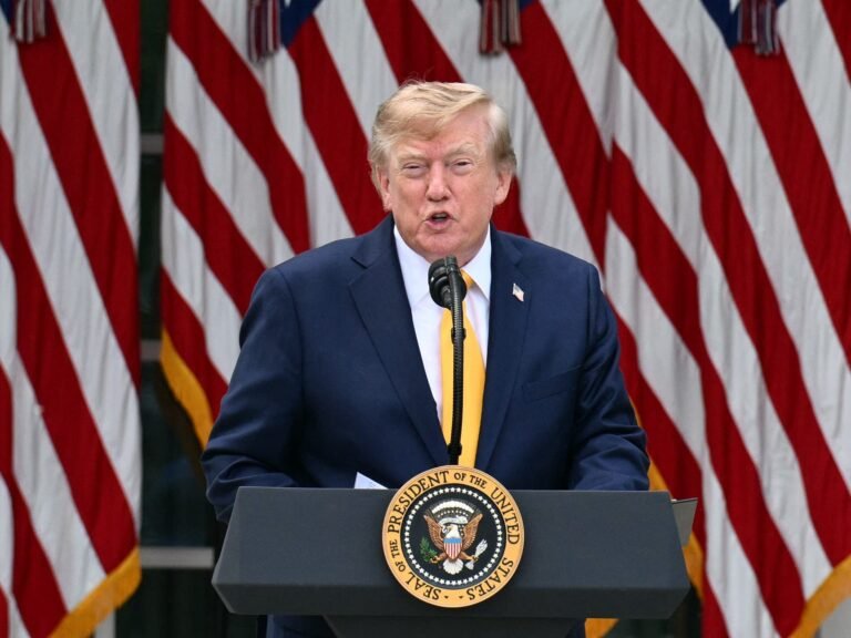Trump signs executive order to rename Lake Ontario 'Lake America'