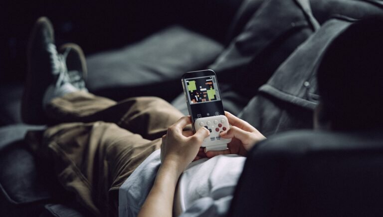 You'll Flip out for 8BitDo's latest mobile game controller