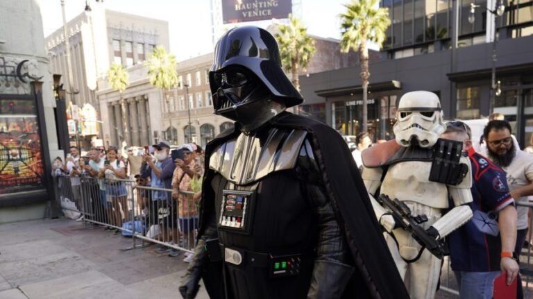 Man dressed as Darth Vader defends Flock cameras to San Diego City Council: 'This is what the emperor needs'
