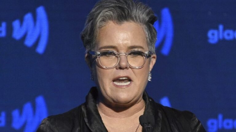 Rosie O’Donnell jabs Trump, fuels Harp buzz: ‘Let Natalie tuck you in’