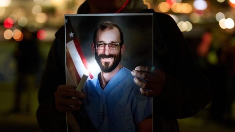 Alex Pretti's family calls for accountability 7 months after fatal CBP shooting