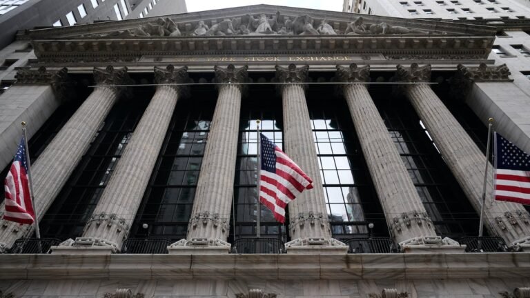 U.S. national debt crosses $40 trillion