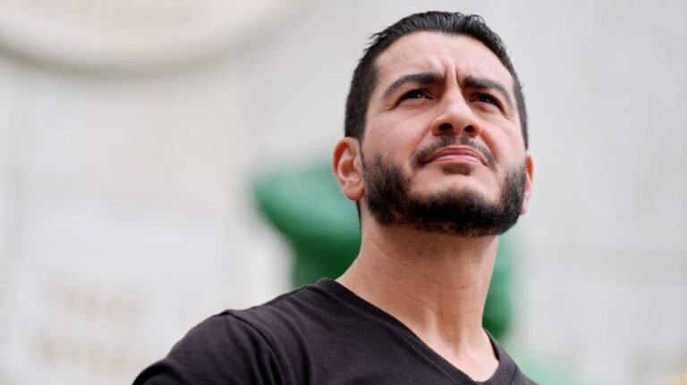 El-Sayed holds slight lead over Rogers in new AARP poll 