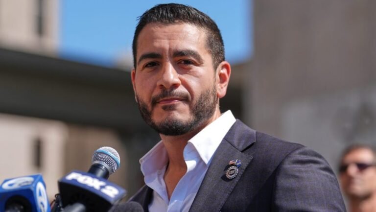 El-Sayed spars with Jesse Watters on Fox News on immigration, Iran war: 'Let me just answer the question'