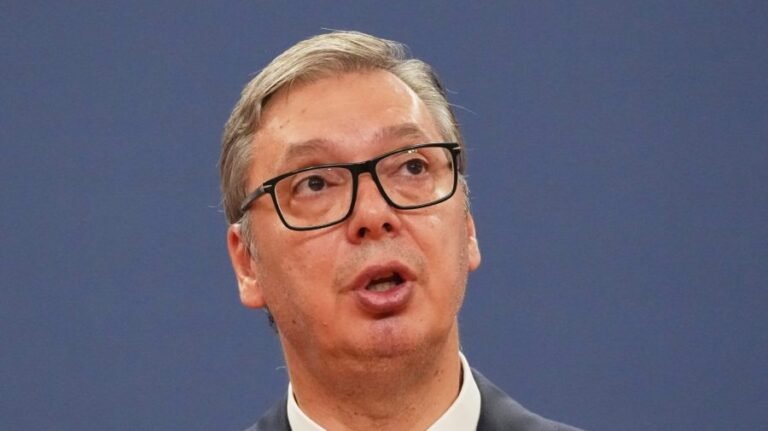 Bipartisan lawmakers turn up pressure on Serbian president as elections loom