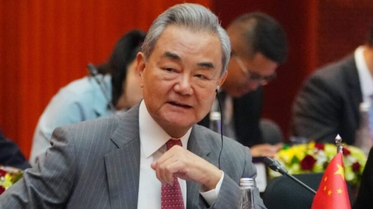 Chinese foreign minister calls for Washington, Beijing to 'overcome obstacles' ahead of summit