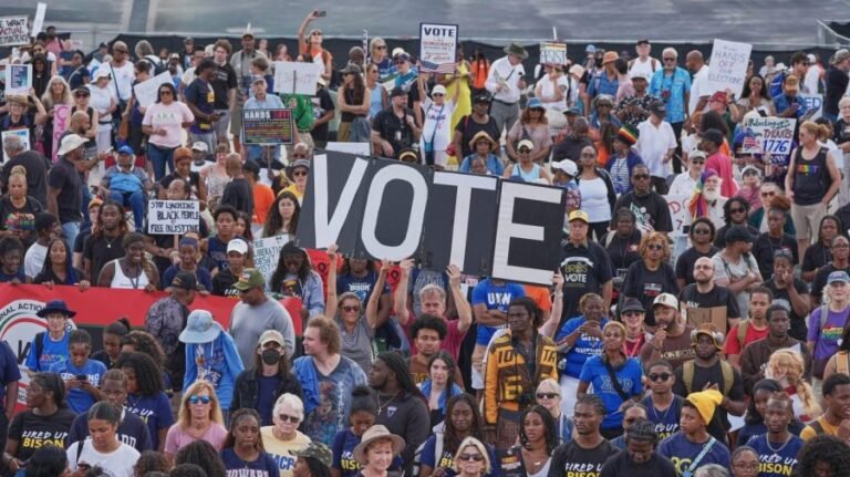 Jeffries, Ocasio-Cortez look to November at 2026 March on Washington: 'The tide is coming' 