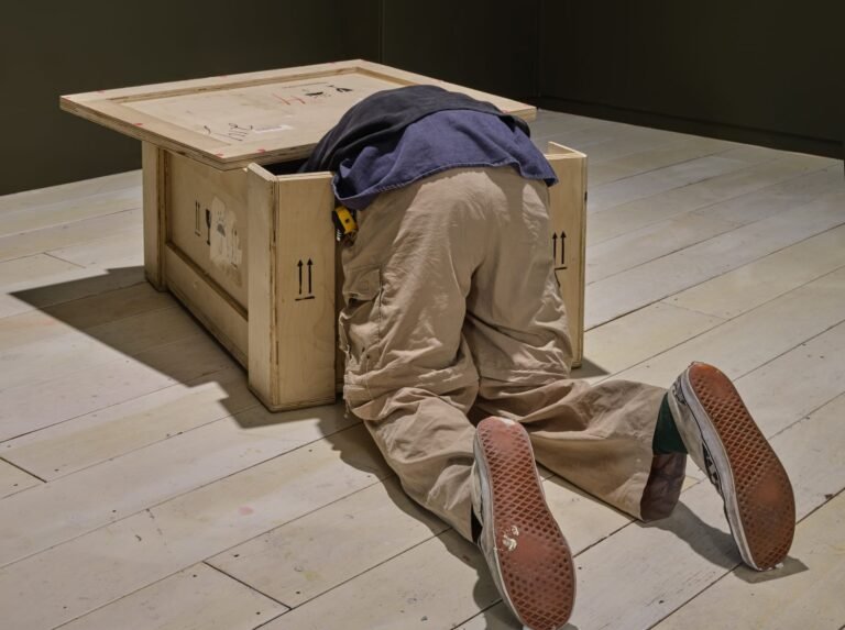 Police Break Into Vancouver Gallery After Confusing Sculpture for Person