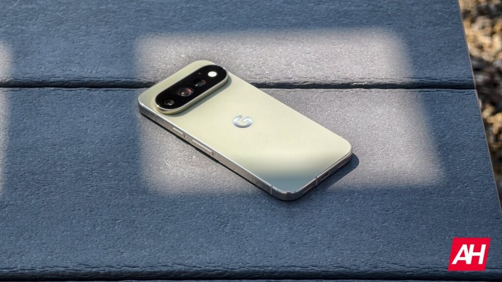 Google stoops to showing Pixel product ads in notifications