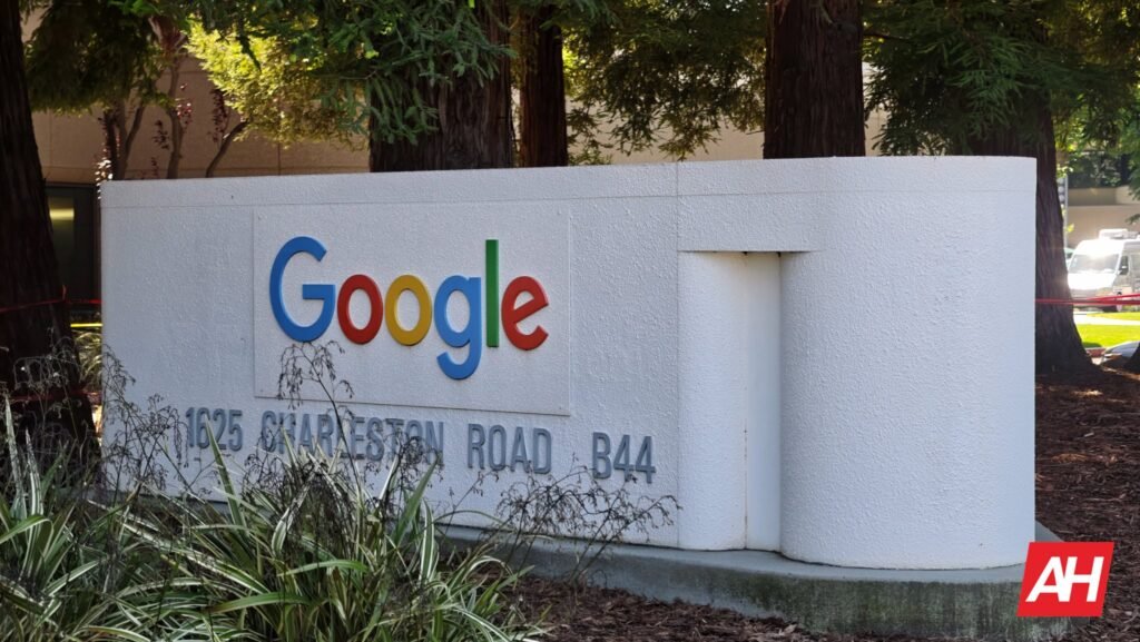Hacking groups target financial firms using good old-fashioned deception