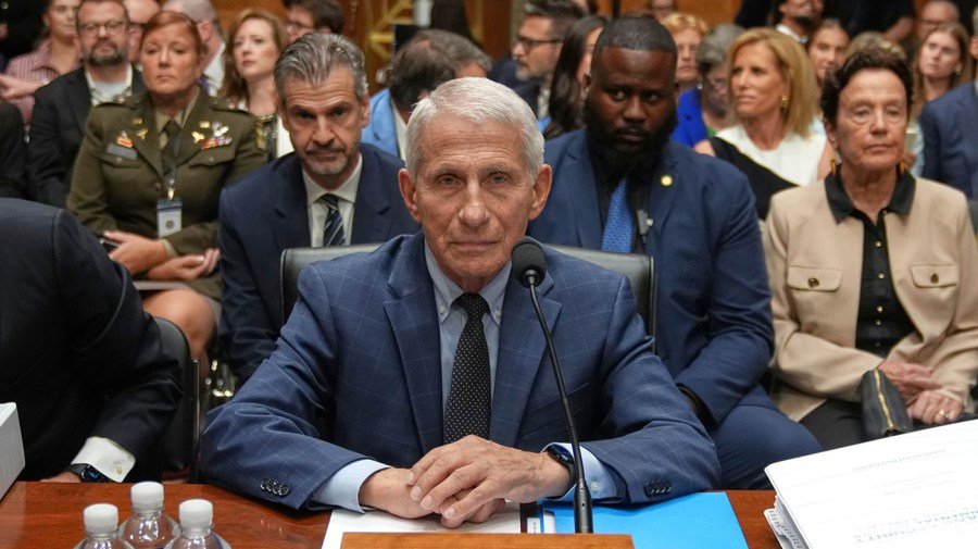 Fauci contempt vote presents DOJ with 'incredibly messy' choices