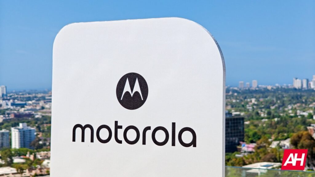 Motorola Details All New Features of its Android 17 Update