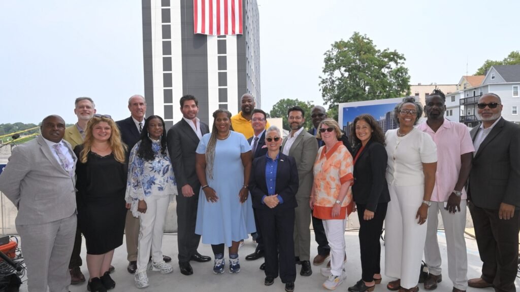 Joint Venture Tops Off Construction on Mount Vernon Workforce Housing