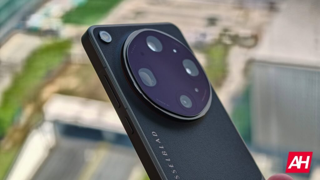 The World’s First Triple 200MP Camera Phone Is Coming