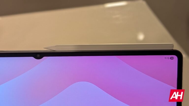 Samsung's Galaxy Tab S12 Ultra Keeps the Display Notch in Fresh Leaked Renders