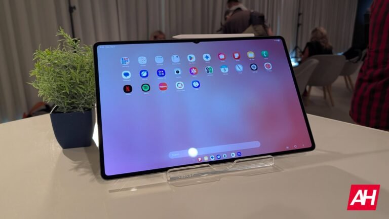 Galaxy Tab S12 Wallpapers Just Leaked and You Can Use Them on Any Device