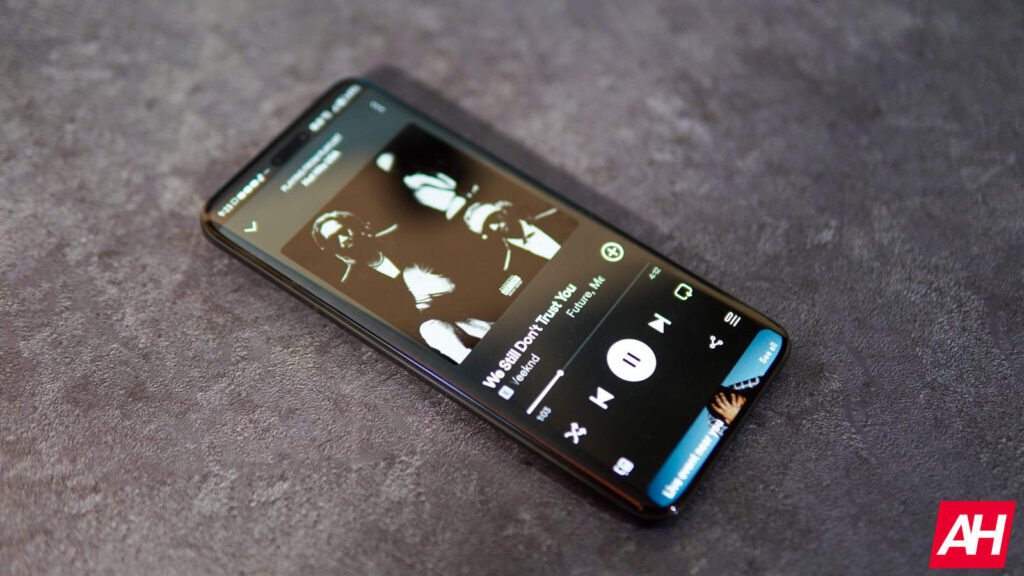 Spotify Passes 300 Million Subscribers, Nearly Triple Apple Music's Total