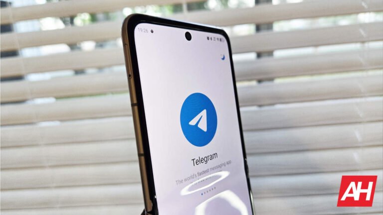 Telegram CEO Blames "Extortionists" for App Store Removal, Warns of Risk to Other Apps