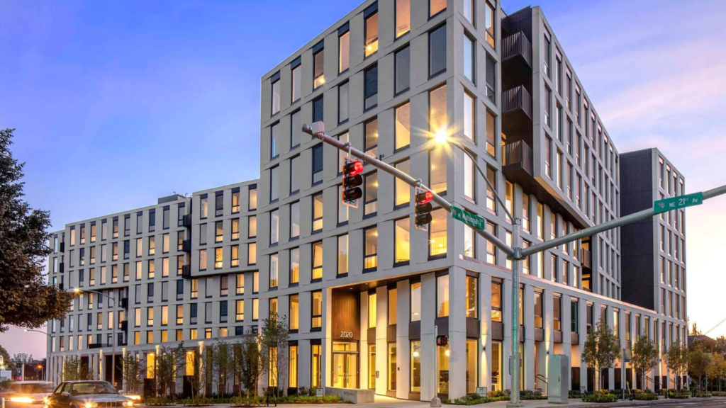 JLL Secures $40M Refinancing for Multifamily in Portland’s Lloyd District
