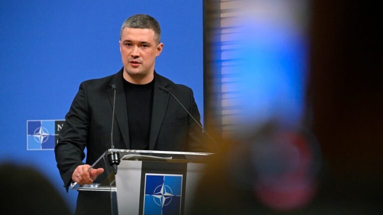 Zelensky’s wonder-boy former defense minister goes rogue