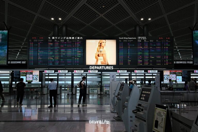 Airport Wi-Fi vs. eSIMs: Which gets you online faster after landing?