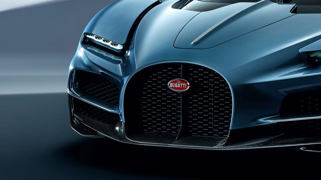 Not Even Bugatti Can Resist The Temptation Of A Manual-Gearbox Hypercar