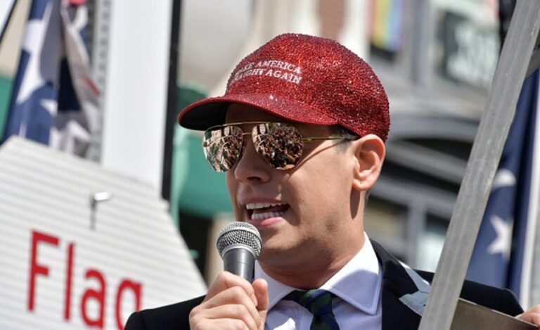 Milo Yiannopoulos held in ICE custody