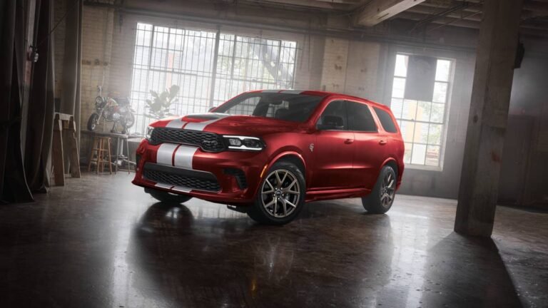 Hemi-Powered Dodge Durango Channels Its Inner Charger for 2027