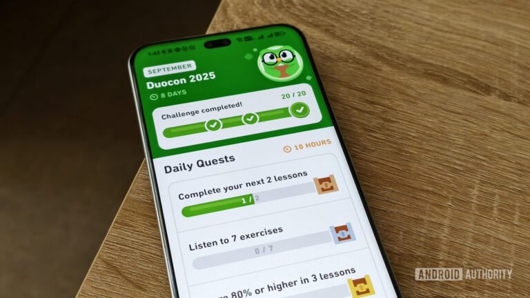 Duolingo users are fed up with random strangers cluttering their feeds