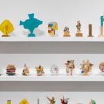 Damien Hoar de Galvan Puzzles Scraps of Reclaimed Wood for a Daily Sculpture Project