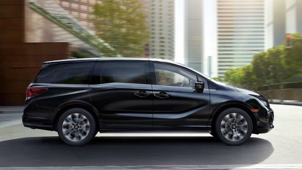 Kids, Cargo, And Cornering: The Honda Odyssey Is A Minivan Sleeper Phenomenon