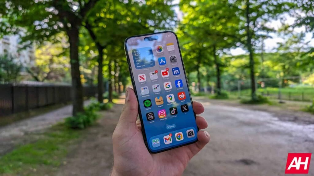 Your iPhone 17 Pro Case Will Reportedly Fit the iPhone 18 Pro, and That Says It All