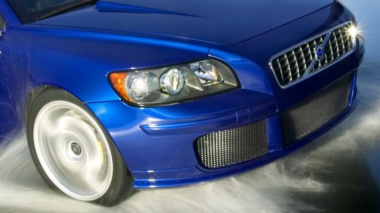 5 Turbocharged Cylinders, 230-HP, And A Manual Gearbox: Volvo's 2000s Sleeper Sedan Is Super Cheap