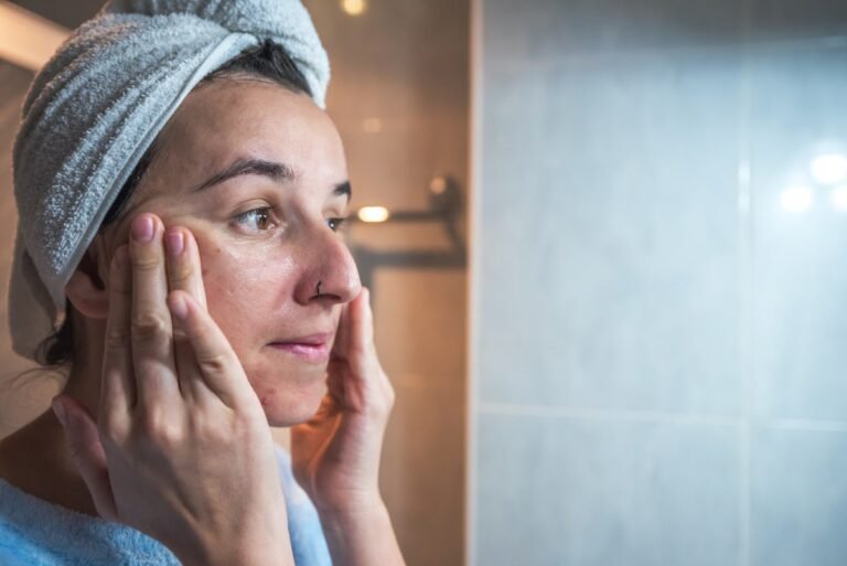 What's The Difference Between Retinol, Retinal, & Retinoid?