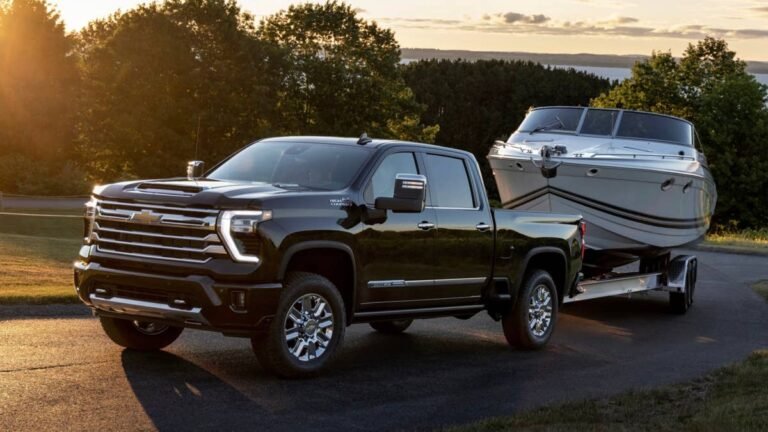 Heavy-Duty Diesel Pickups Are Getting Up to $10,000 Off