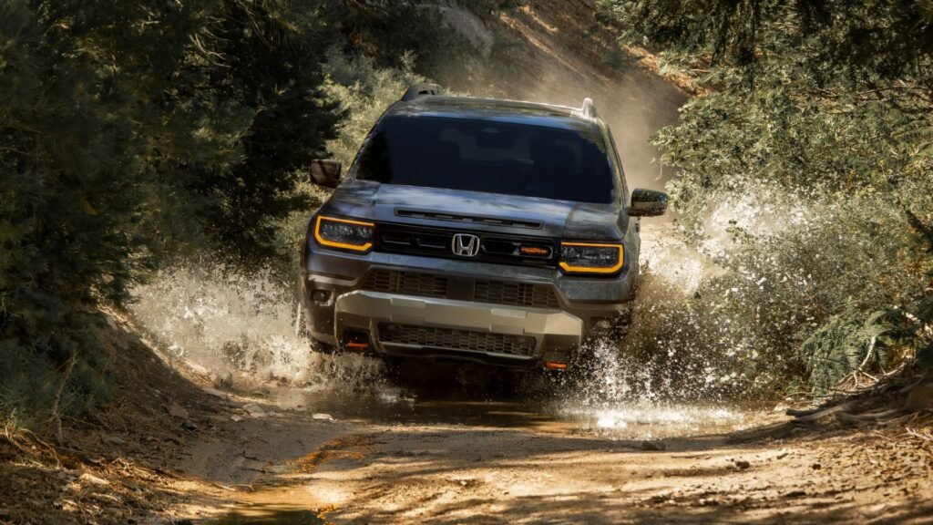2027 Honda Passport TrailSport's Huge Upgrades Take The Fight To Toyota 4Runner