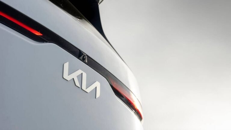 Kia's EV5 GT Is a 302-HP Tesla Model Y Alternative America Can't Buy