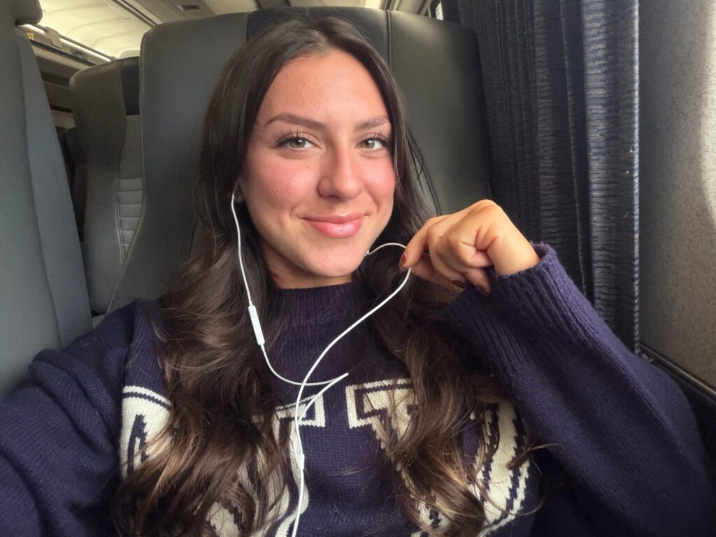 I took a 5-hour Amtrak ride with just a backpack and carry-on. There are 5 things I'm glad I packed and 3 I wish I had.