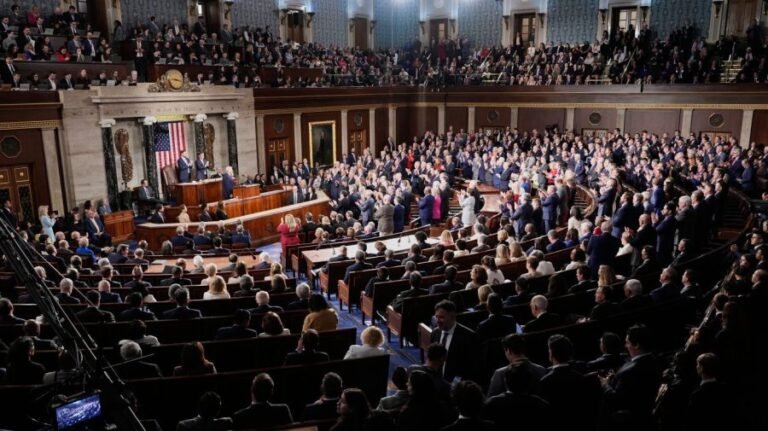 8 House races shift in Democrats' favor: Sabato's Crystal Ball