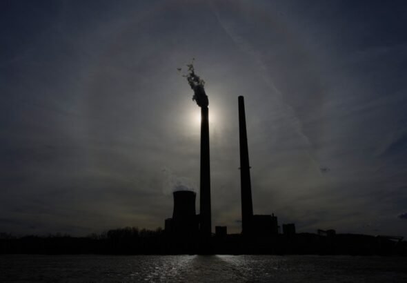 Trump guts climate rules for coal and gas power plants