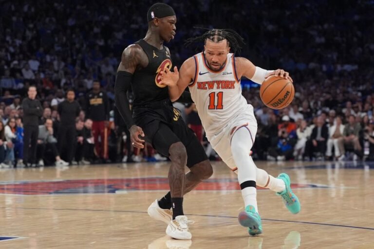 Knicks' Jalen Brunson hosting SNL season premiere