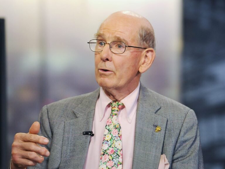 Legendary economist Gary Shilling says consumer signals point to a recession in the next 12 months