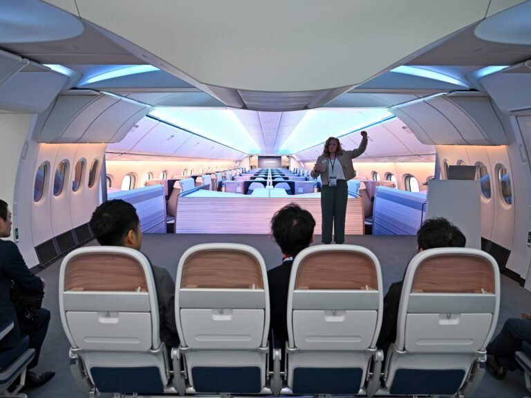 Boeing's new 777X is finally expected to fly passengers next year. Here are the 5 coolest cabin features.