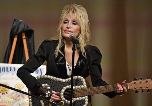Dolly Parton kept cancer private to not 'worry' fans, niece says
