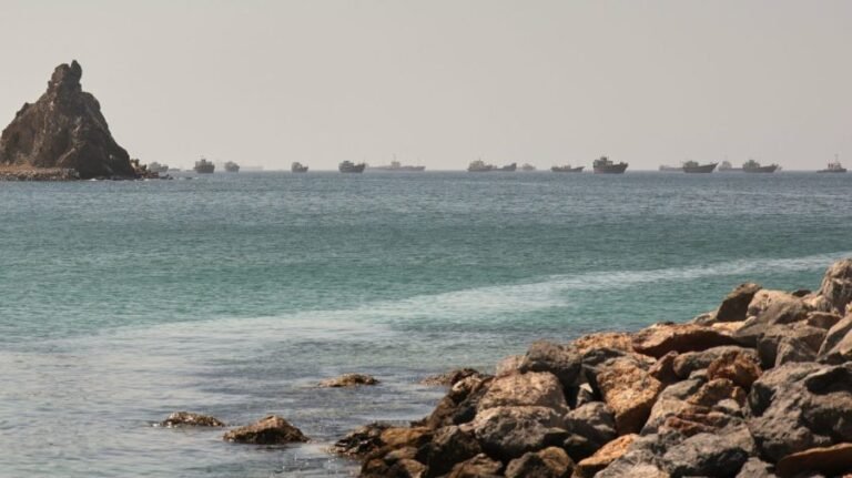 US launches retaliatory strikes on 3 Iranian oil carriers in response to attacks against Navy warships 
