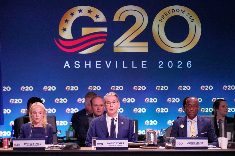 Trump economists say the most unbelievable things