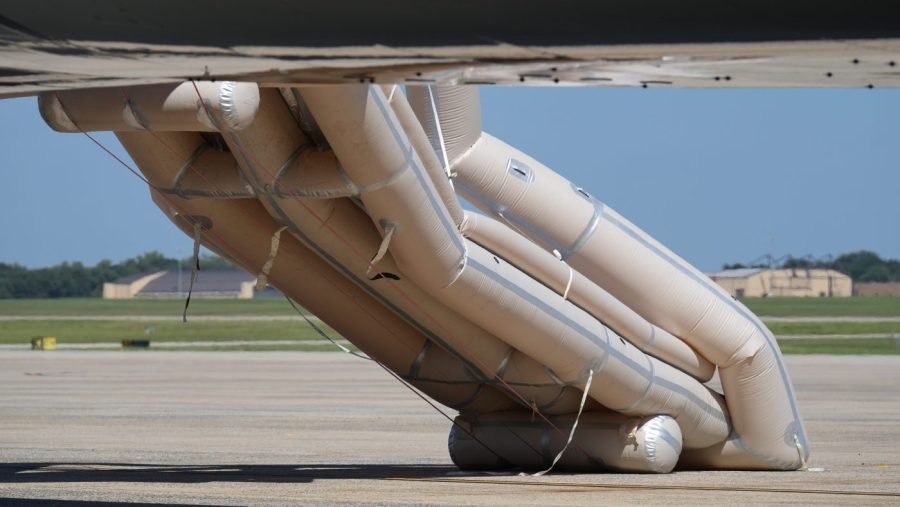 Qatari-gifted Air Force One deploys inflatable slide before departing for GOP convention in Texas